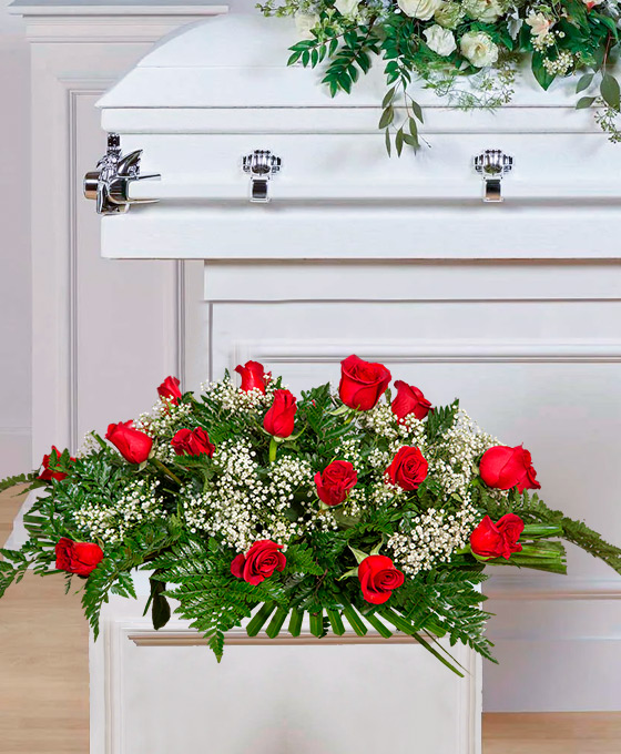 centro floral funerario rosa roja